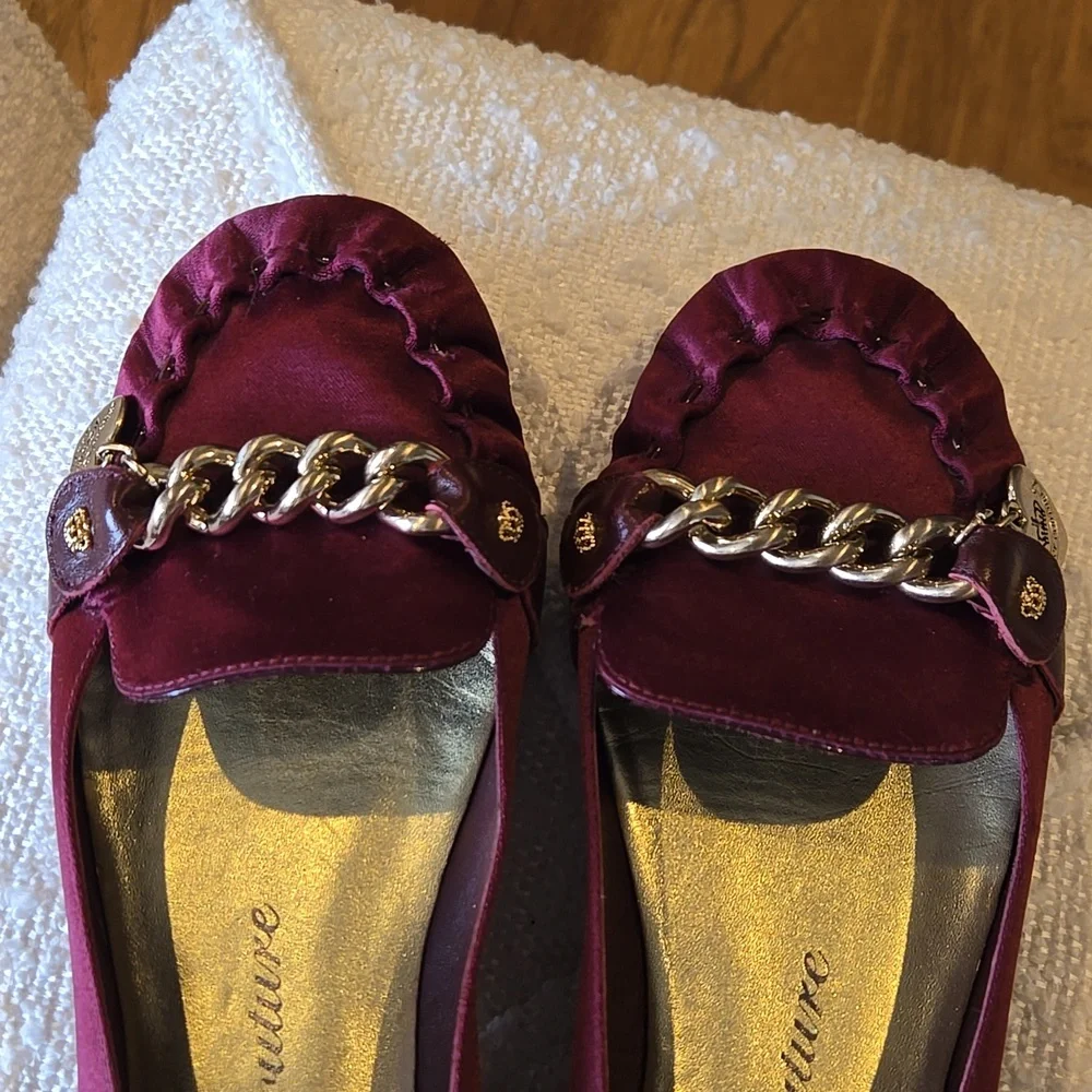 Juicy couture vintage Y2K burgundy, gold accent loafers flats shoes size 8.5